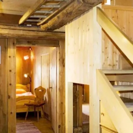 Chesa Margadant Apartman