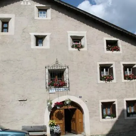 Chesa Margadant Zuoz